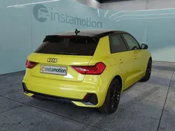 Gelb Gebraucht 2023 Audi A1 S-Line Kleinwagen | 26.749 € (Guter Preis)