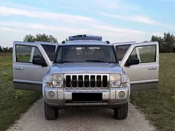 Silber Gebraucht 2007 Jeep Commander Limited SUV | 12.600 € (Fairer Preis)