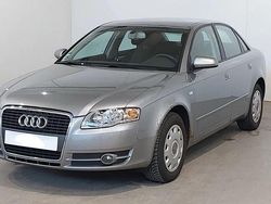 Grau Gebraucht 2004 Audi A4 Limousine | 2.500 € (Fairer Preis)