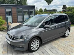 Grau Gebraucht 2017 VW Touran Sound Van / Kleinbus | 17.280 € (Fairer Preis)