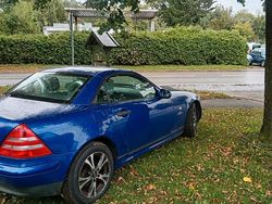 Blau Gebraucht 1998 Mercedes SLK200 Cabrio | 2.700 € (Fairer Preis)