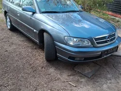Grau Gebraucht 2003 Opel Omega Edition Kombi | 2.450 € (Fairer Preis)