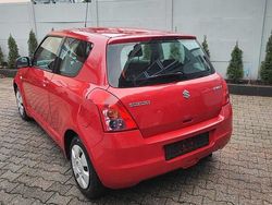 Rot Gebraucht 2010 Suzuki Swift Kleinwagen | 2.200 € (Fairer Preis)