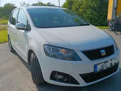 Weiß Gebraucht 2012 Seat Alhambra Van / Kleinbus | 12.960 € (Fairer Preis)