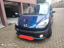 Blau Gebraucht 2005 Peugeot 1007 Filou Kleinwagen | 4.500 € (Teuer)