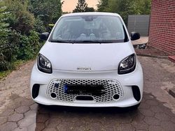 Schwarz Gebraucht 2021 Smart ForFour Electric Drive Kleinwagen | 9.900 € (Fairer Preis)