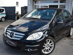 Schwarz Gebraucht 2011 Mercedes B160 Van / Kleinbus | 5.990 € (Fairer Preis)