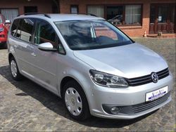 Silber Gebraucht 2013 VW Touran Comfortline Van / Kleinbus | 7.950 € (Guter Preis)