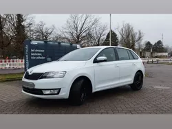 Weiß Gebraucht 2017 Skoda Rapid Style Limousine | 8.000 € (Superpreis)