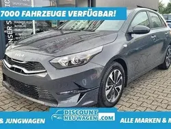 Penta grau h8g Neu 2025 Kia Ceed Limousine | 24.390 € (Fairer Preis)