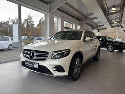 Weiß Gebraucht 2018 Mercedes GLC220 AMG line SUV | 31.850 € (Etwas zu teuer)