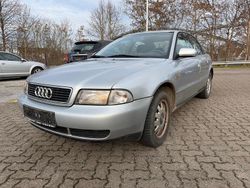 Grau Gebraucht 1997 Audi A4 Limousine | 700 € (Superpreis)