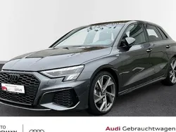 Grau Gebraucht 2023 Audi A3 Sportback S-Line Limousine | 37.980 €