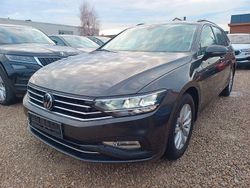 Grau Gebraucht 2023 VW Passat Business Kombi | 18.499 € (Superpreis)