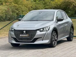 Grau Gebraucht 2021 Peugeot 208 GT Kleinwagen | 15.500 € (Guter Preis)
