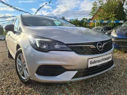 Silber Gebraucht 2021 Opel Astra Edition Kombi | 10.400 €