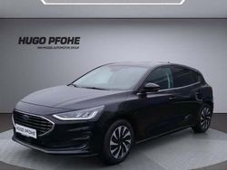 Schwarz Gebraucht 2022 Ford Focus Titanium Limousine | 18.940 € (Guter Preis)