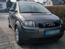 Grau Gebraucht 2001 Audi A2 S-Line Kleinwagen | 2.750 € (Fairer Preis)