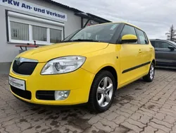 Gelb Gebraucht 2009 Skoda Fabia Style Limousine | 3.799 € (Etwas zu teuer)