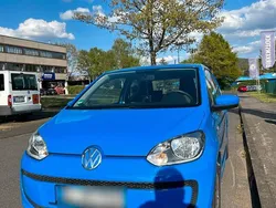 Blau Gebraucht 2016 VW up! Kleinwagen | 4.999 € (Guter Preis)