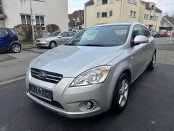 Kirunasilber met. Gebraucht 2009 Kia Ceed LX Kleinwagen | 4.490 € (Fairer Preis)