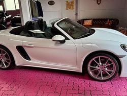 Weiß Gebraucht 2022 Porsche 718 Boxster Cabrio | 63.900 € (Guter Preis)