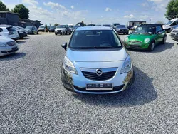 Blau Gebraucht 2012 Opel Meriva Van / Kleinbus | 3.550 € (Superpreis)