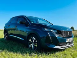 Blau Gebraucht 2022 Peugeot 3008 Allure SUV | 21.500 € (Guter Preis)