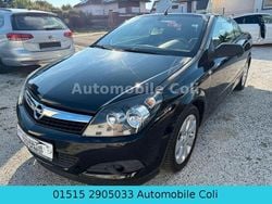 Schwarz Gebraucht 2010 Opel Astra Cabriolet Edition Cabrio | 3.499 € (Fairer Preis)