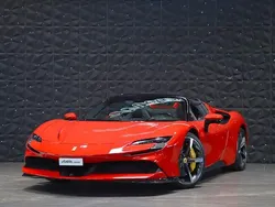 Rot Gebraucht 2023 Ferrari SF90 Cabrio | 544.900 € (Teuer)