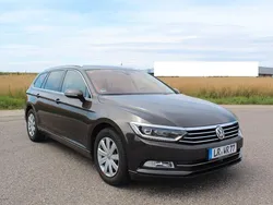Schwarz Gebraucht 2016 VW Passat Comfortline Kombi | 8.900 € (Fairer Preis)
