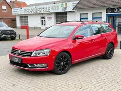 Rot Gebraucht 2012 VW Passat Limousine | 11.949 € (Teuer)