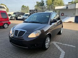 Braun Gebraucht 2010 Lancia Ypsilon Kleinwagen | 2.000 €
