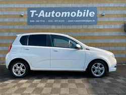 Weiß Gebraucht 2010 Chevrolet Aveo Kleinwagen | 3.999 € (Teuer)