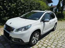 Weiß Gebraucht 2014 Peugeot 2008 Allure SUV | 6.200 € (Guter Preis)