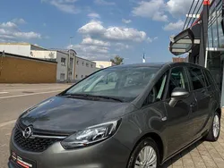 Grau Gebraucht 2018 Opel Zafira Van / Kleinbus | 14.990 € (Guter Preis)