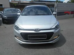 Sleek silver Gebraucht 2017 Hyundai i20 YES! Kleinwagen | 4.699 € (Superpreis)