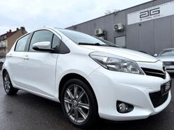 Weiß Gebraucht 2012 Toyota Yaris Club Kleinwagen | 7.800 € (Fairer Preis)