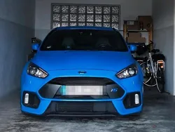 Blau Gebraucht 2016 Ford Focus RS Limousine | 24.500 €