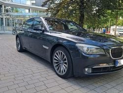 Braun Gebraucht 2008 BMW 750 Limousine | 8.500 € (Superpreis)