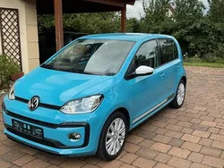 Blau Gebraucht 2017 VW up! high up! Kleinwagen | 10.750 € (Fairer Preis)