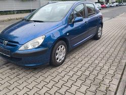Blau Gebraucht 2005 Peugeot 307 Filou Limousine | 1.800 € (Fairer Preis)