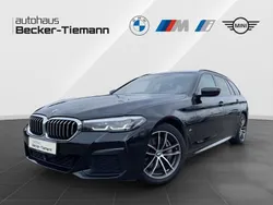 Saphirschwarz Gebraucht 2021 BMW 530 M Sport Kombi | 40.897 € (Etwas zu teuer)
