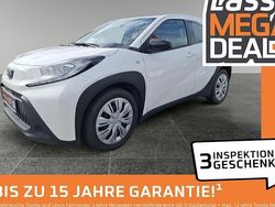 Weiß Gebraucht 2022 Toyota Aygo X Play SUV | 12.480 € (Guter Preis)