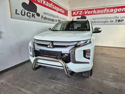 Weiß Gebraucht 2021 Mitsubishi L200 Plus Abholung | 29.980 € (Fairer Preis)
