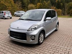 Silber Gebraucht 2009 Daihatsu Sirion Kleinwagen | 2.999 € (Guter Preis)