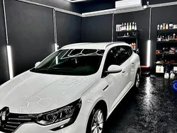 Weiß Gebraucht 2017 Renault Mégane IV Intens Kombi | 10.300 € (Teuer)