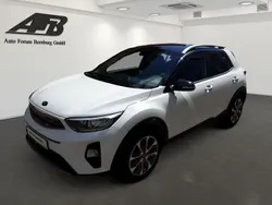 Weiß Gebraucht 2020 Kia Stonic Vision SUV | 13.990 € (Guter Preis)
