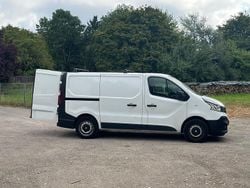 Weiß Gebraucht 2015 Renault Trafic Van | 11.000 €