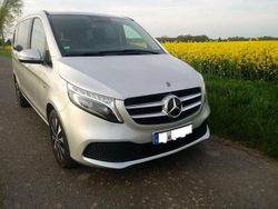 Silber Gebraucht 2019 Mercedes V220 Edition Van / Kleinbus | 40.600 € (Fairer Preis)